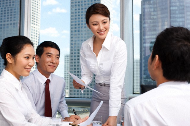 Cách xưng hô thân mật, linh hoạt và giàu tính nhân văn