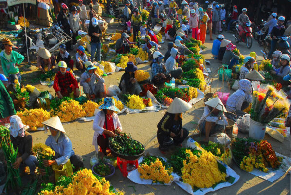 van hoa tet mien trung